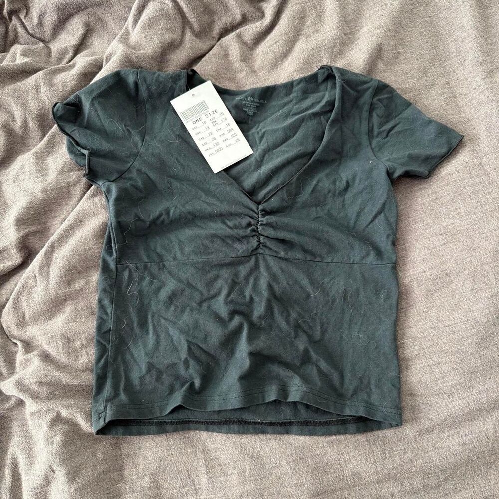 Brandy-melville Women's Green and Black Crop-top